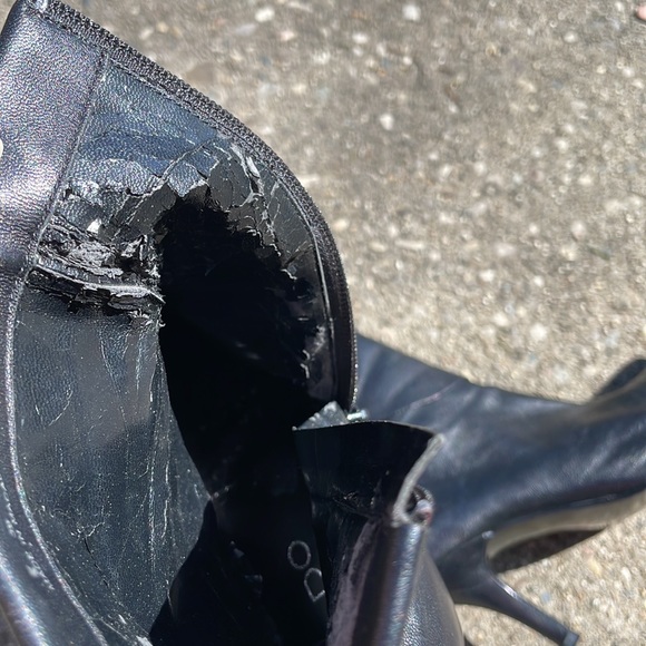 Aldo cute leather ankle boots, inside is worn , outside is in great condition - Picture 8 of 11